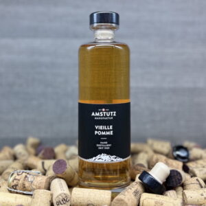 Vieille Pomme Amstutz, Amstutz Manufaktur, Bester Apfel Schnaps Schweiz, Brennerei des Jahres, süsslicher Apfelschnaps