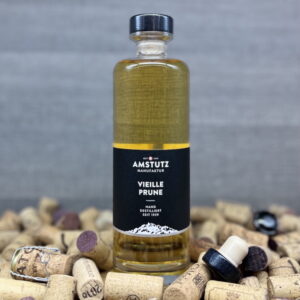 Vieille Prune Amstutz, Amstutz Manufaktur, Bester Zwetschgen Schnaps Schweiz, Brennerei des Jahres, süsslicher Zwetschgenschnaps
